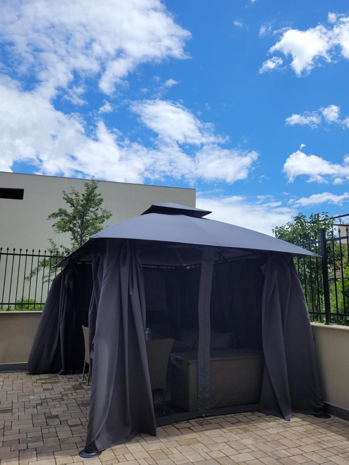 The House - Central Boutique Apartments Kjustendil Esterno foto