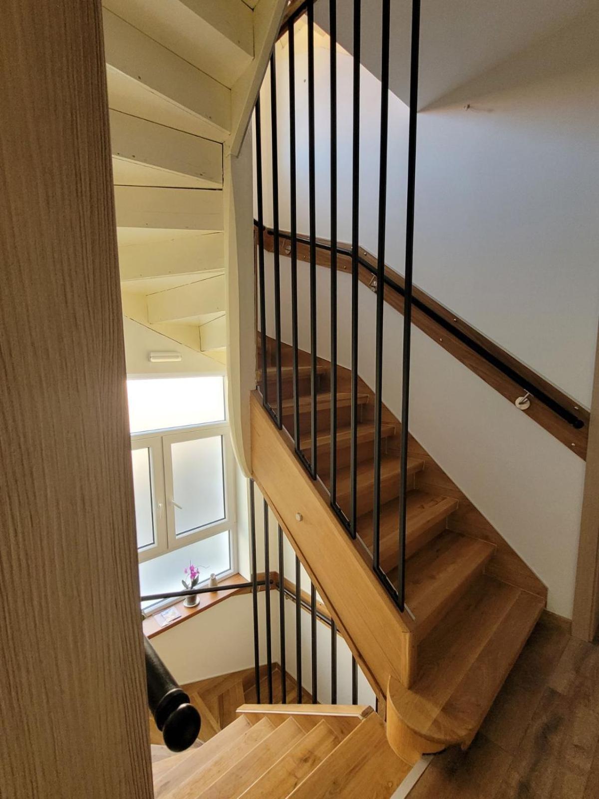 The House - Central Boutique Apartments Kjustendil Esterno foto