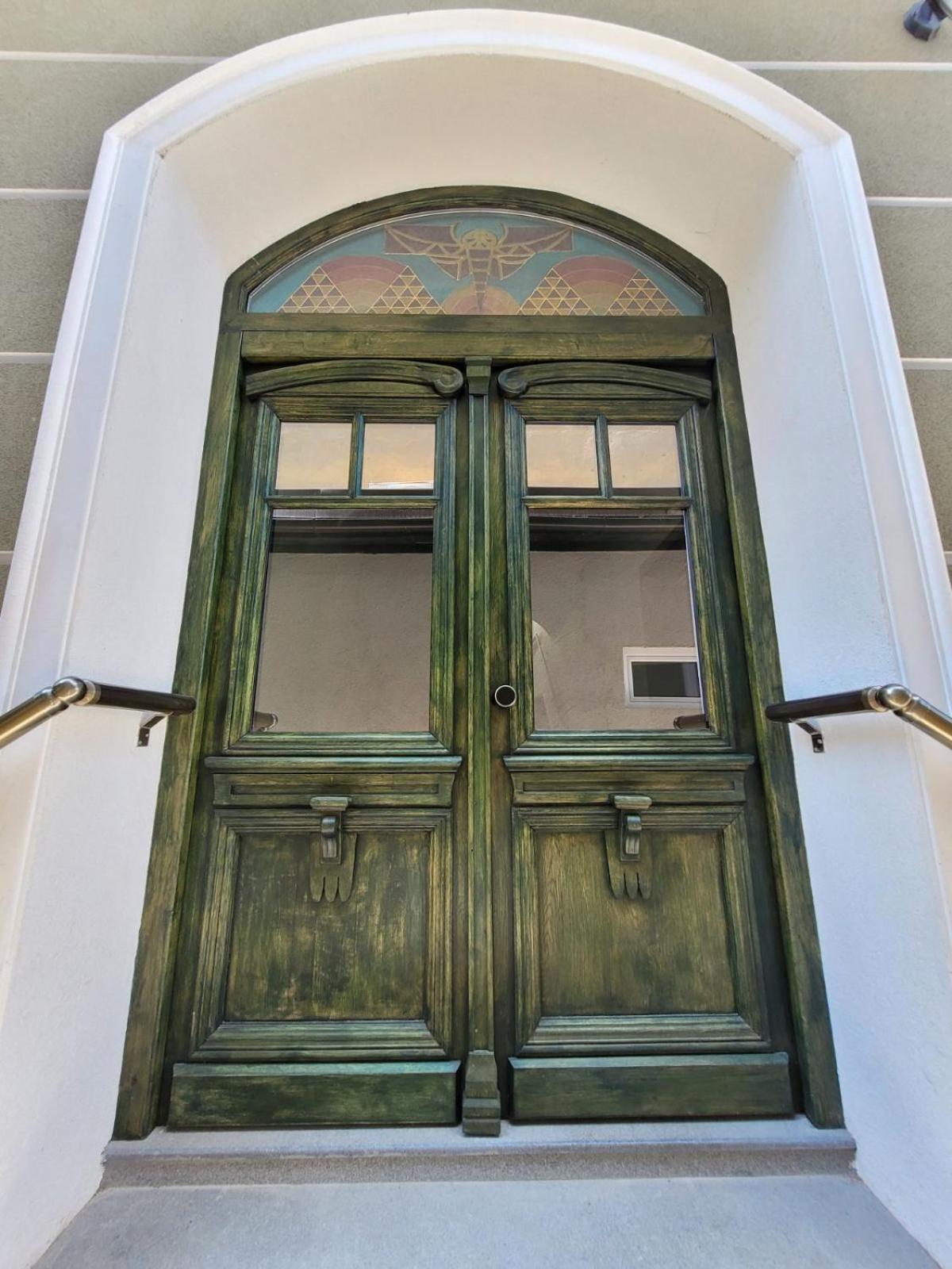 The House - Central Boutique Apartments Kjustendil Esterno foto
